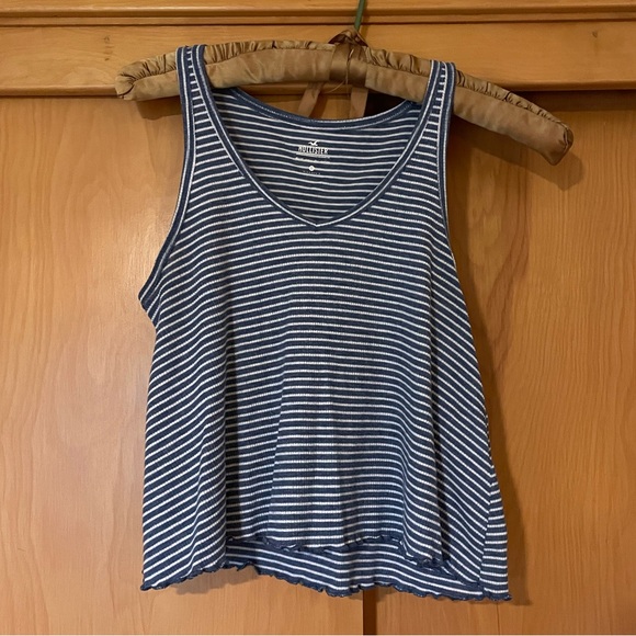 Hollister Tank Top - Sz. XS - Picture 1 of 3